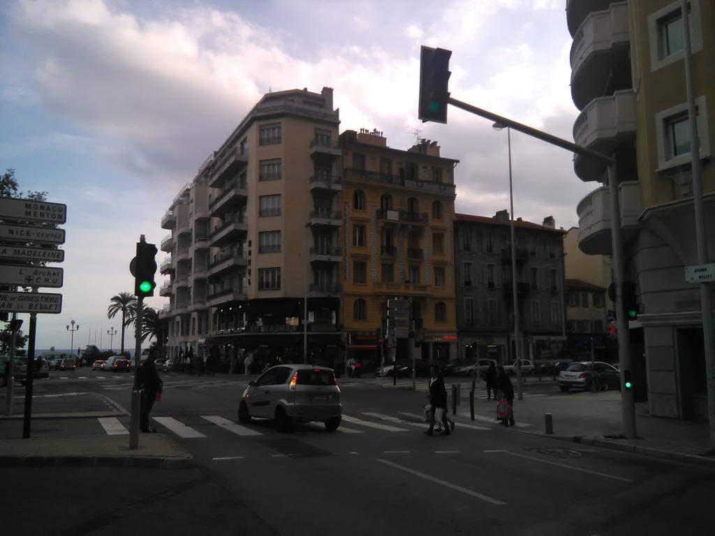 Californie Appartement Nice Bilik gambar